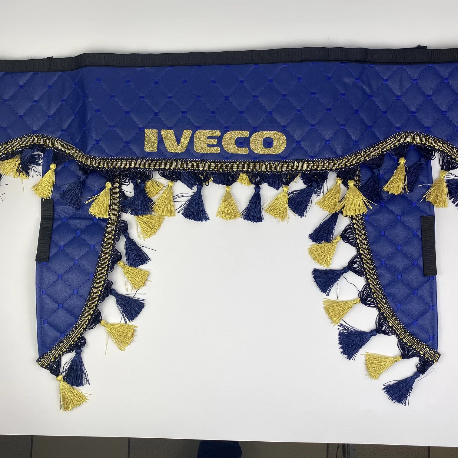 Шторка IVECO синя еко-шкіра з куточками