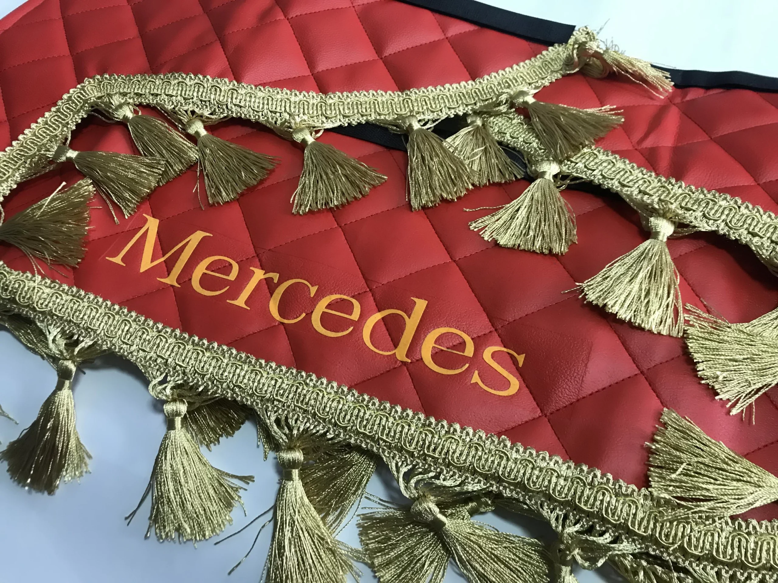 Шторка MERCEDES червона вінілова з уголками, застіжка - Зображення 4