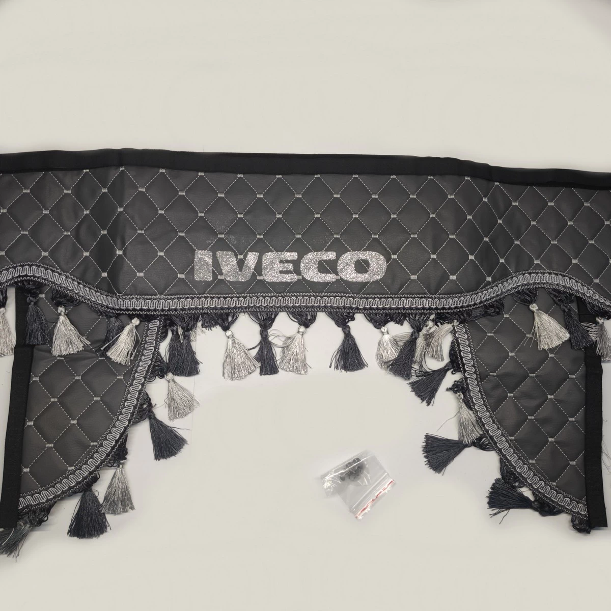 Шторка IVECO сіра еко-шкіра з куточками