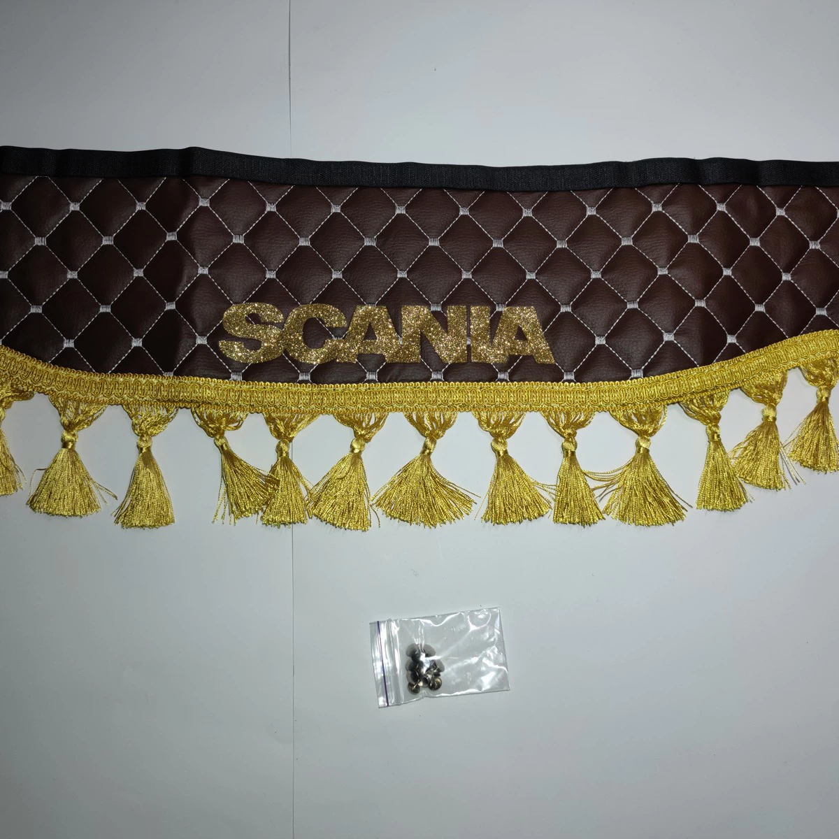 Шторка SCANIA коричнева еко-шкіра з куточками - Зображення 3